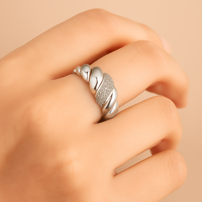 ML - Eternal Love Ring