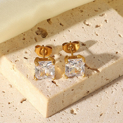 ML - Golden Solitair Earrings